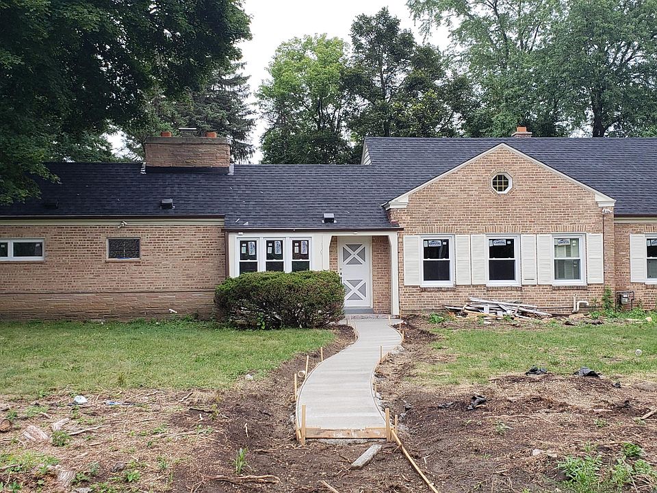 18585 W National Ave, New Berlin, WI 53146 Zillow
