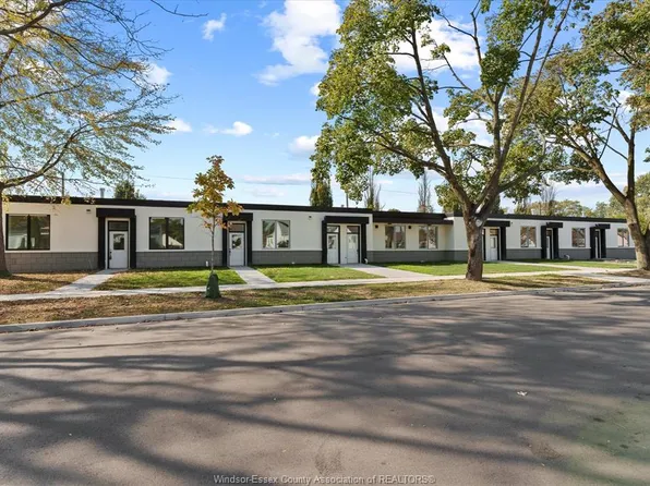 2275 Wellesley Ave #1, Windsor, ON N8W 2G1