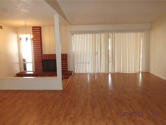 2nd image of 3019 Carnelian St