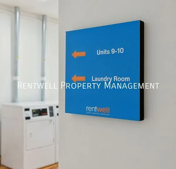 120 E Main St #9 — Photo 16