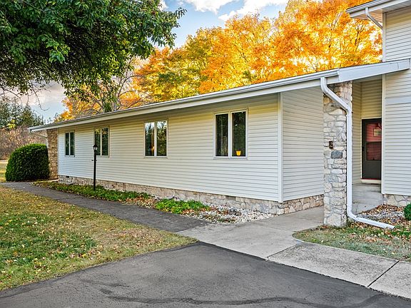 2nd image of 10567 Westwood Dr Unit 2