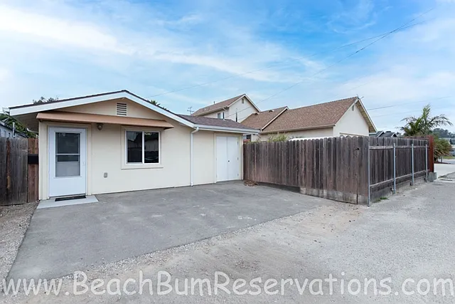 1 bed, $2,000 — Photo 1