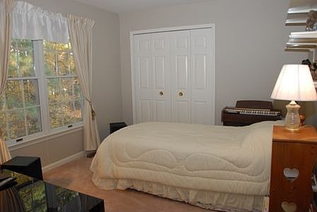 3rd image of 40585 Valencia Ct