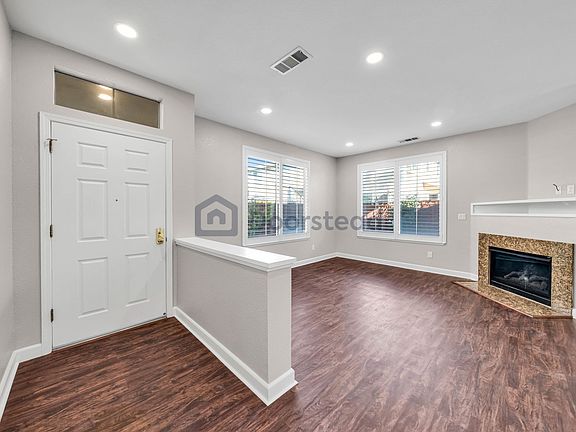 5th image of 309 Ballymore Cir