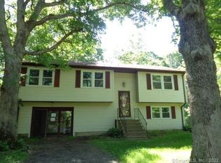 62 W Chippens Hill Rd, Burlington, CT 06013