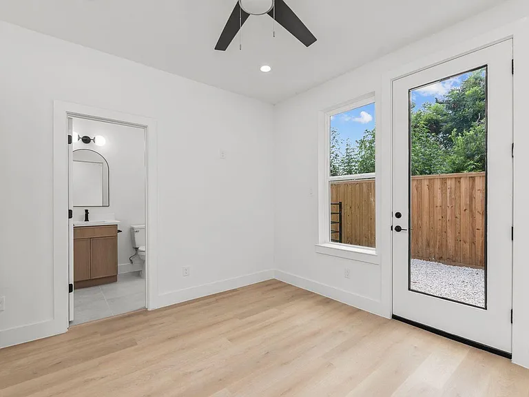 3344 Sauer St — Photo 3