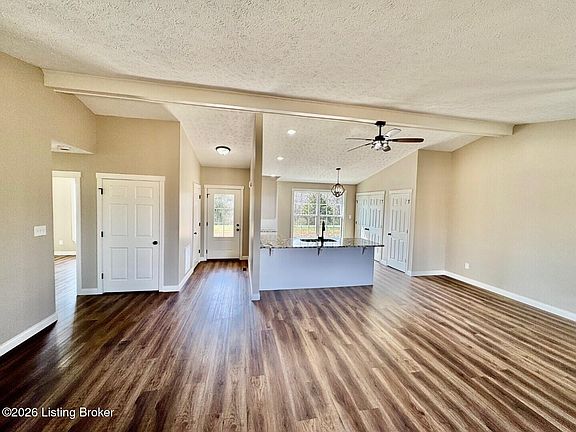 3rd image of 3826 Chaplin Rd