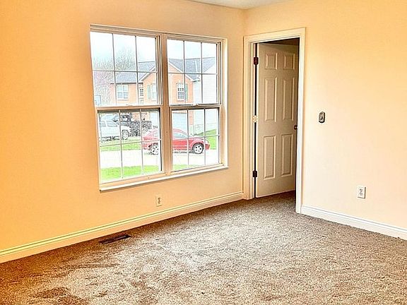 5th image of 10283 Manassas Ct