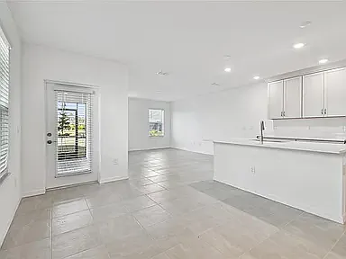 5657 Tripoli Dr — Photo 10