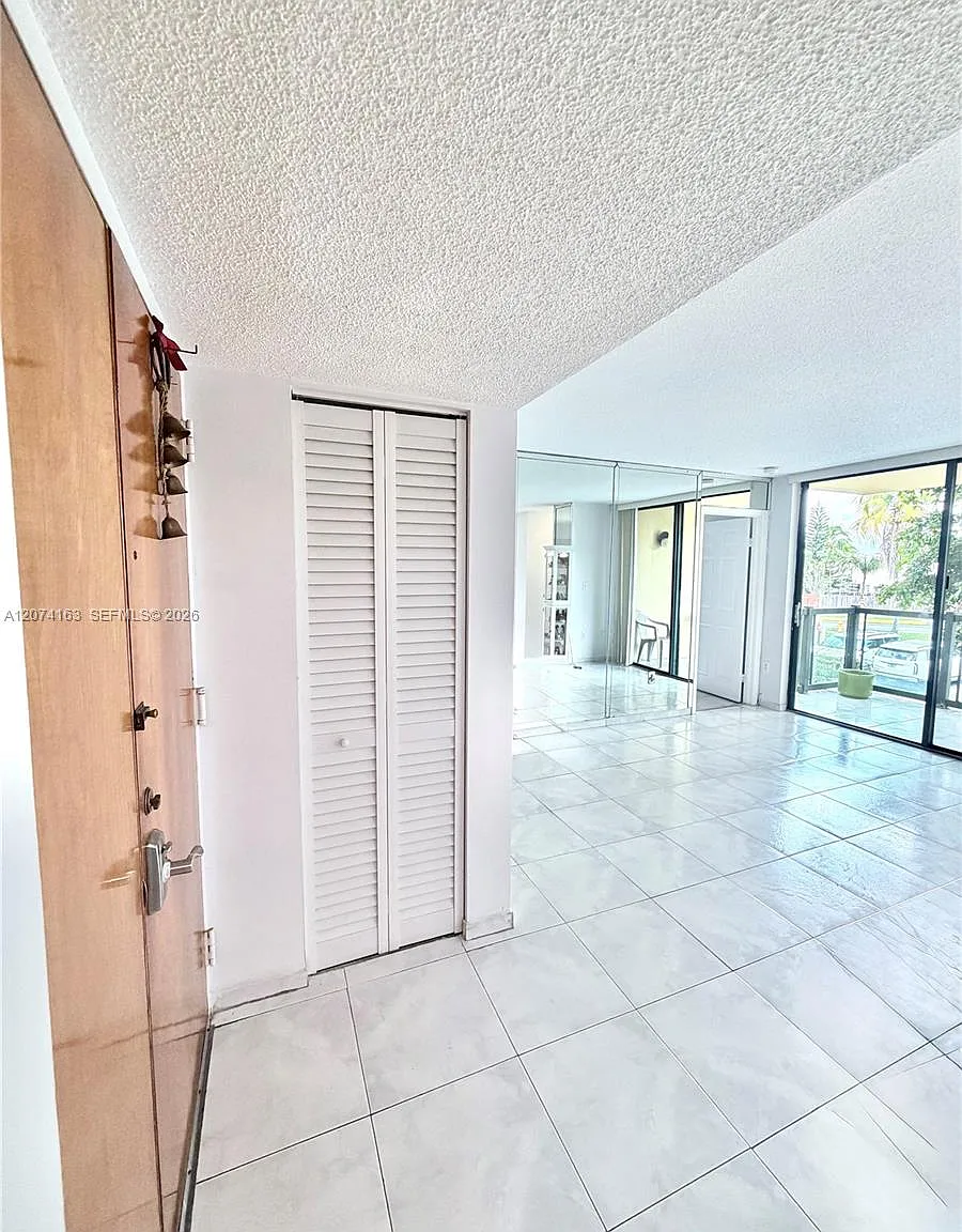 11780 SW 18th St — Photo 3