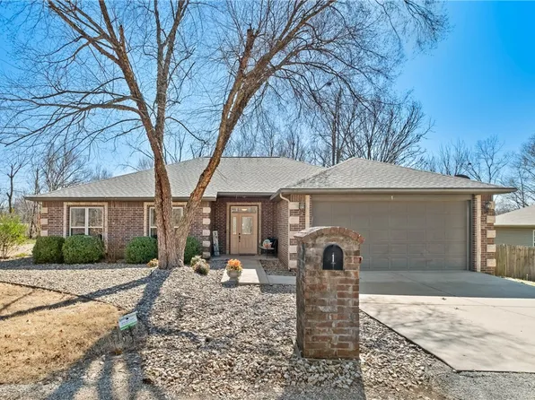 1 Lillian Ln, Bella Vista, AR 72715