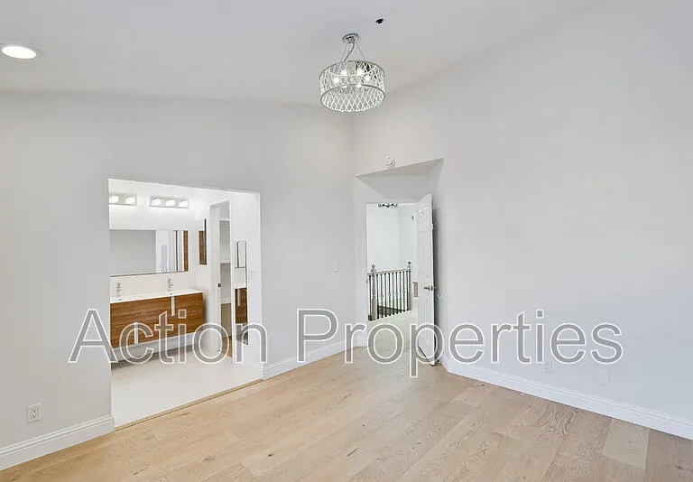 695 S Knickerbocker Dr #15 — Photo 11