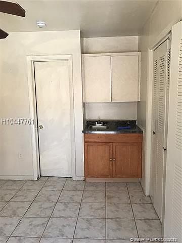 2nd image of 16031 NE 19th Pl APT 2