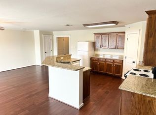 2 Bedroom 1 Bath - End Unit Apartment (40% 1st Month Rent BAC), Red Oak, TX 75154
