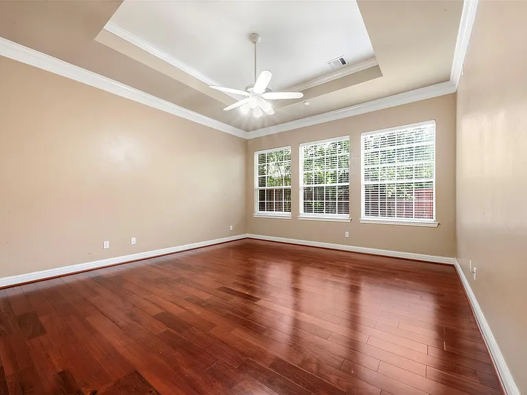 17 Ambleside Crescent Dr — Photo 20
