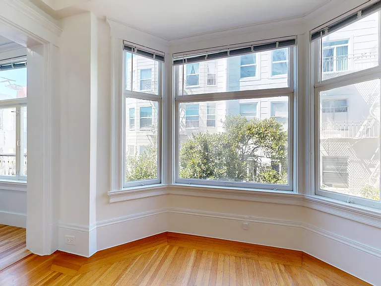 1060 Bush Street — Photo 23