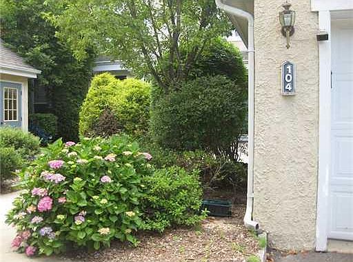 2nd image of 104 Ashford Dr #104