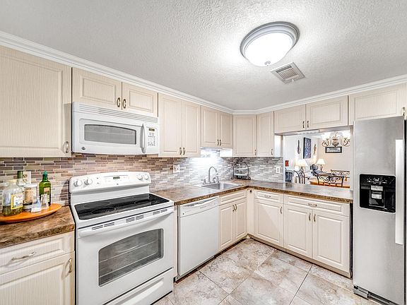 4th image of 3251 Holiday Springs Boulevard #308