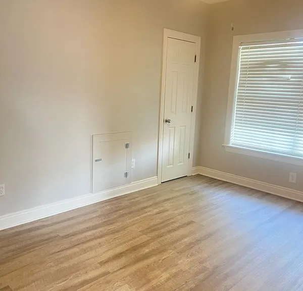 5741 Larch St — Photo 7