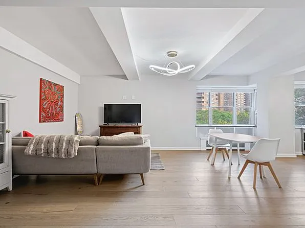 550 Grand St APT H5g, Manhattan, NY 10002