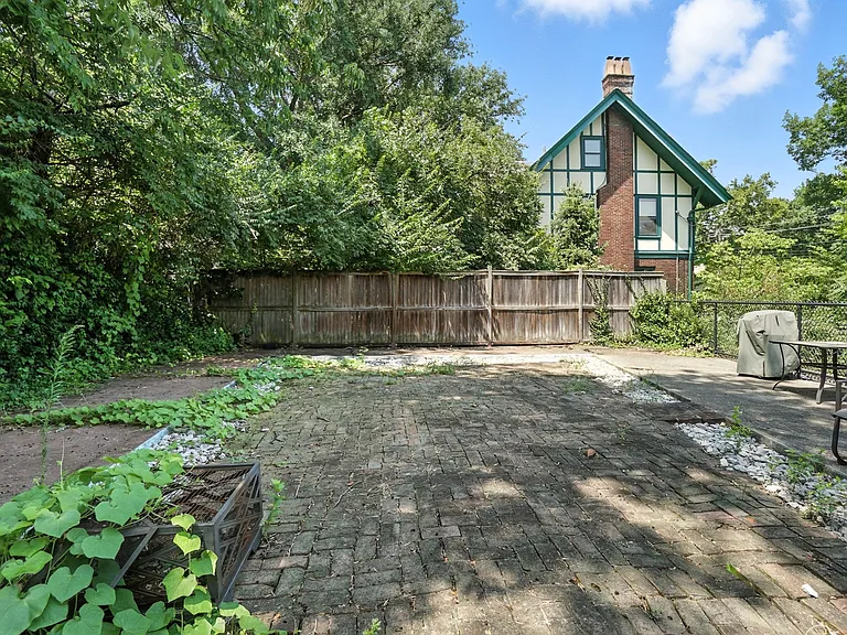 2270 Madison Rd #1B — Photo 53