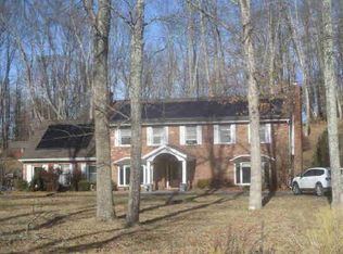 199 Pequest Rd, Andover, NJ 07821