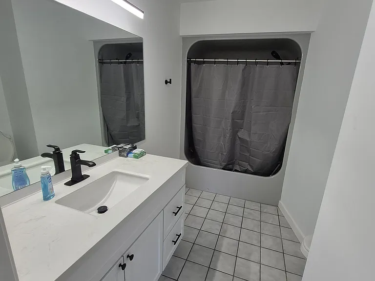 6 Constitution Dr — Photo 6