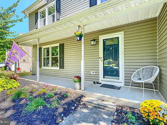 4th image of 3817 Westwood Manor Way