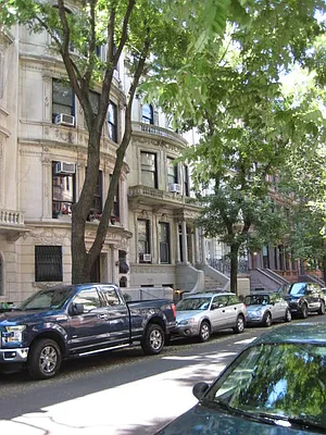 Rented by Magnone Real Estate | media 17
