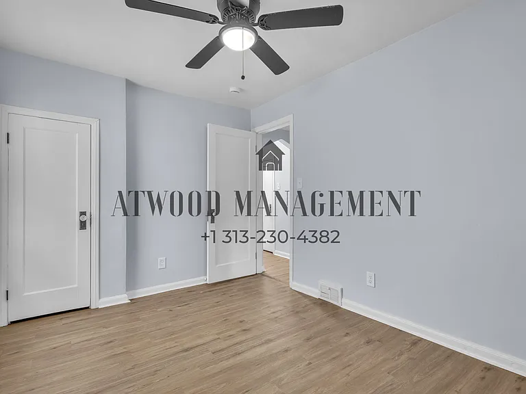 16207 Woodbine St — Photo 5