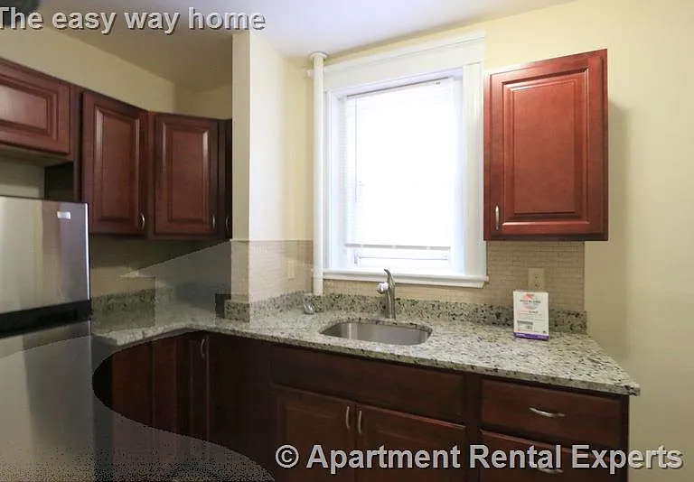 6 Craigie Cir #33 — Photo 1