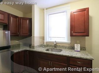 6 Craigie Cir APT 33, Cambridge, MA 02138