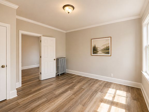 3rd image of 41-43 42nd St #3R