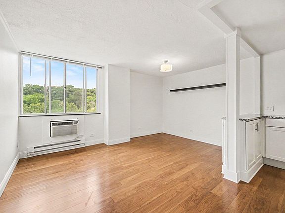5th image of 1050 Wall St APT 3B