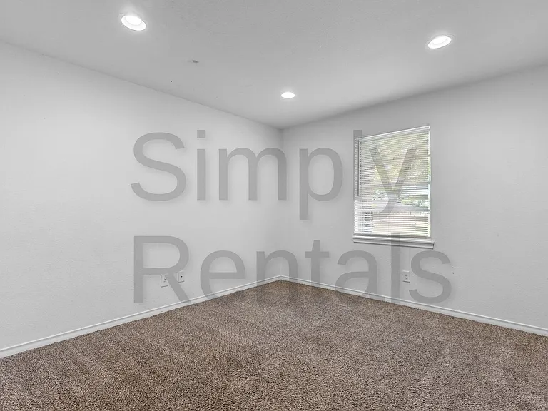 705 Plano St — Photo 24
