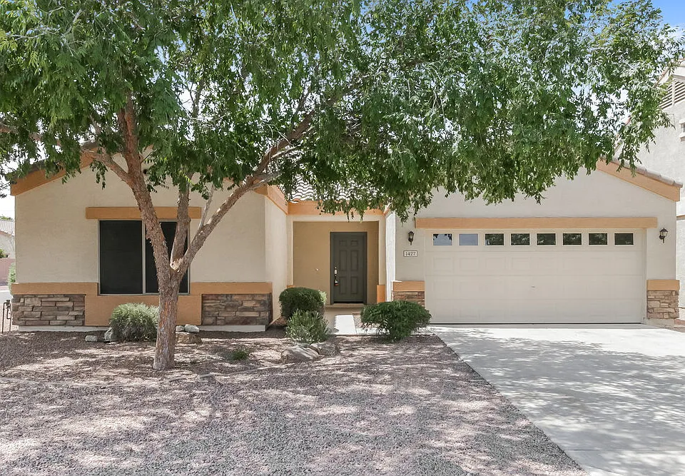 1427 E Megan Dr