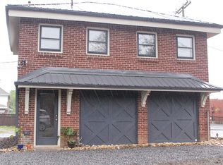 206 Patterson St, Morganton, NC 28655