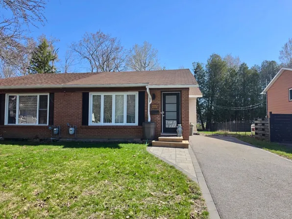 465 Joseph St, Carleton Place, ON K7C 3T8