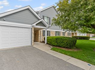 1249 Williamsport Dr #24-C, Westmont, IL 60559