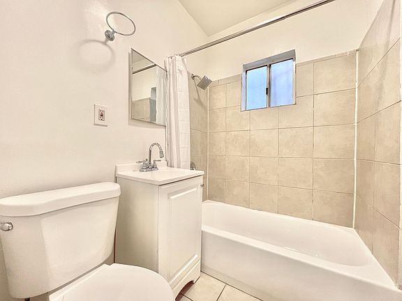 5th image of 1426 S Bonnie Brae St #1428-3/4