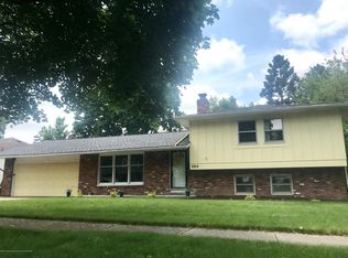 2914 Kirkwood Rd, Lansing, MI 48912