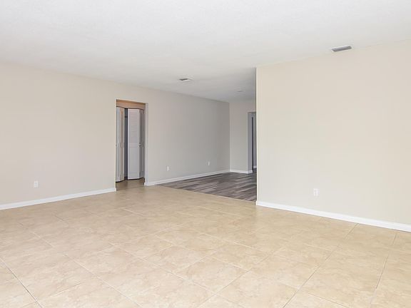 5th image of 1390 SE San Ignacio Ln