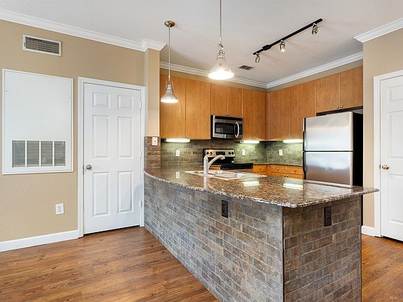 5th image of 1901 5th Ave E Unit 1215