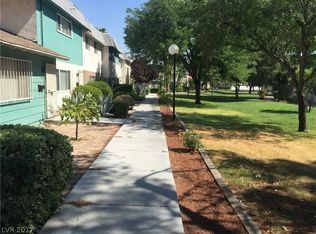 704 Greenbriar Townhouse Way #TOWNHOUSE, Las Vegas, NV 89121