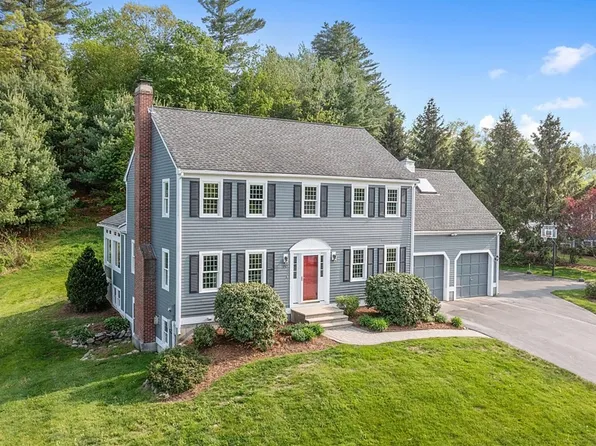 10 Chicory Rd, Westford, MA 01886