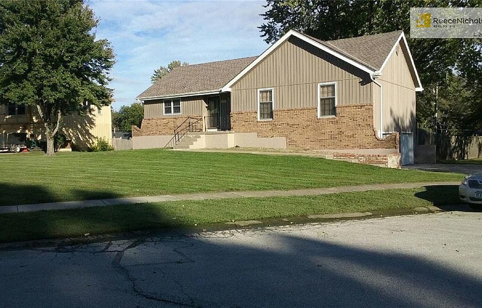 1st image of 7208 E 131st St