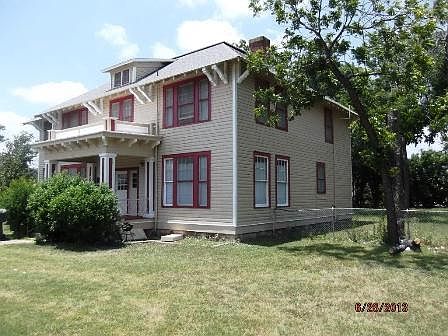 1st image of 1205 N 4th St