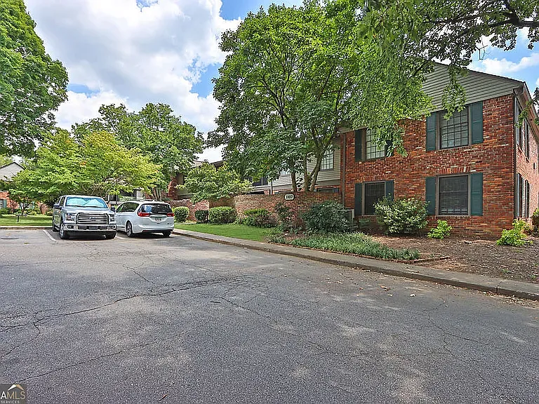 3079 Colonial Way #K — Photo 1