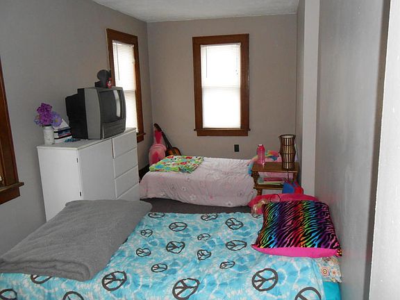 5th image of 318 N Orient St