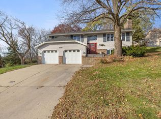 4308 Aries Ct, Eagan, MN 55123